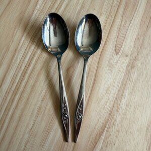 2 Vintage Lasting Rose Soup Spoons Oneida OneidaCraft Deluxe Stainless Flatware